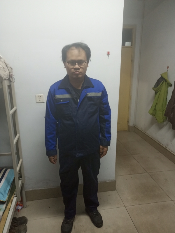 黄俊的第一张照片--大连相亲服务中心