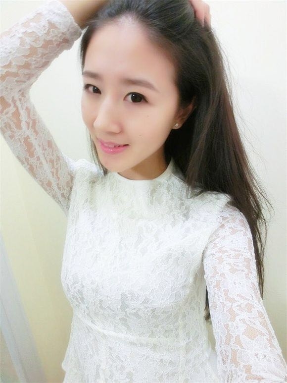 初久与歌的第一张照片--大连相亲服务中心