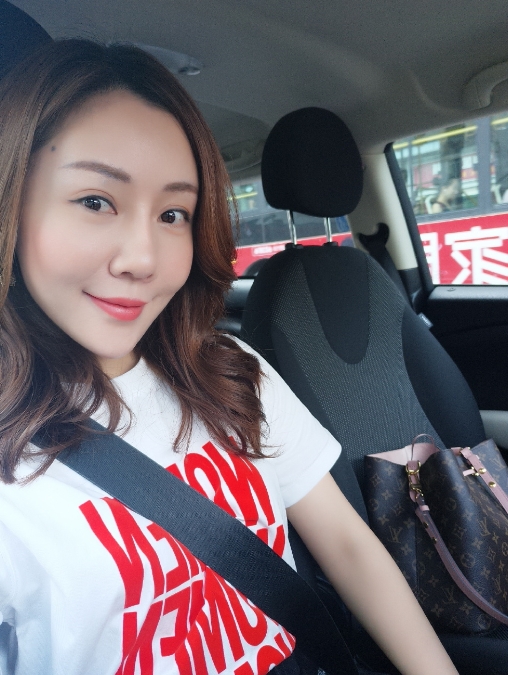 娜娜的第二张照片--大连相亲服务中心