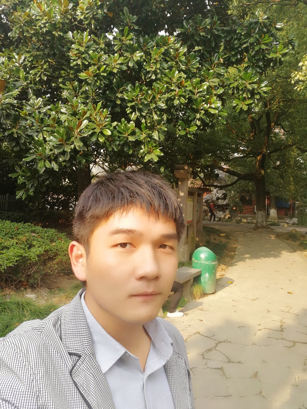 暂时的第一张照片--大连相亲服务中心