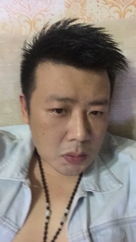 沐浴阳光的第一张照片--大连相亲服务中心