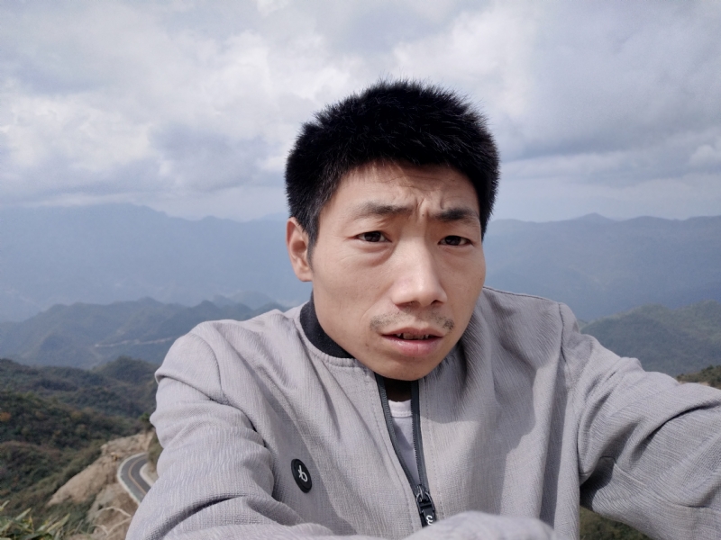 向后半生奋斗的第一张照片--大连相亲服务中心