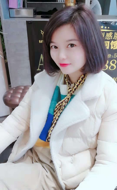 认真的雪的第一张照片--大连相亲服务中心