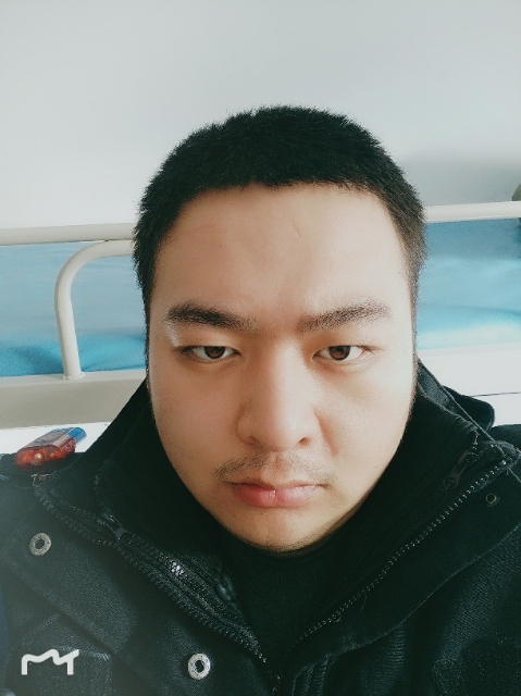 负重前行的第一张照片--大连相亲服务中心