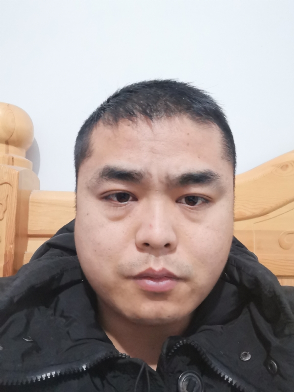 真诚的第一张照片--大连相亲服务中心