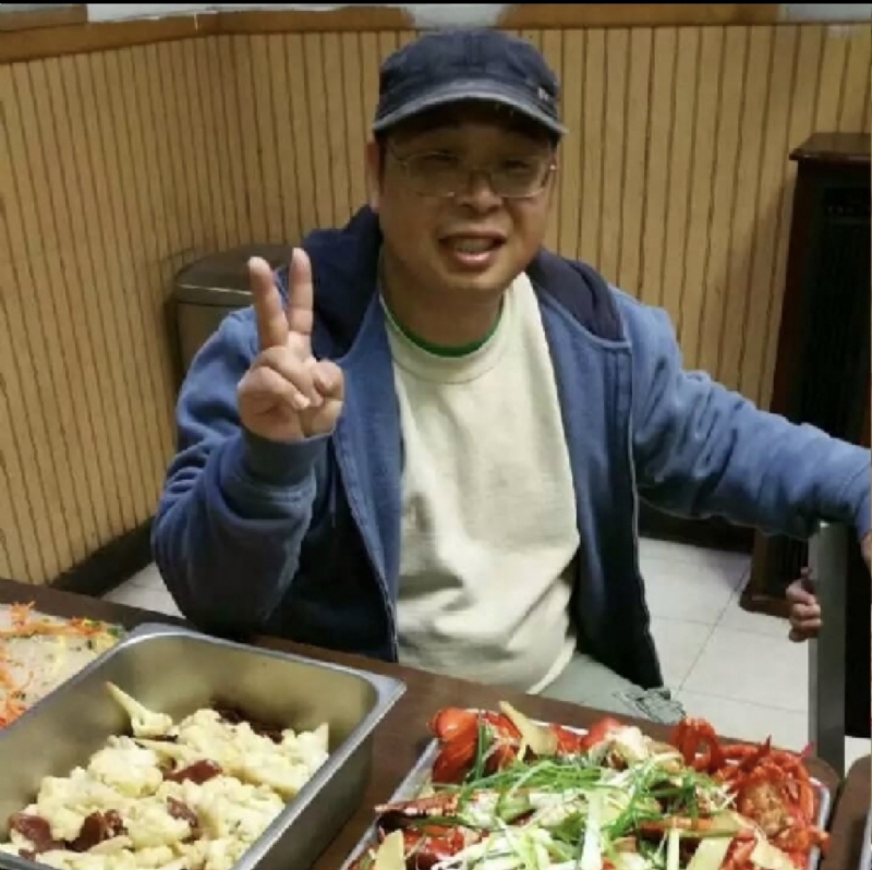 wally的第一张照片--大连相亲服务中心