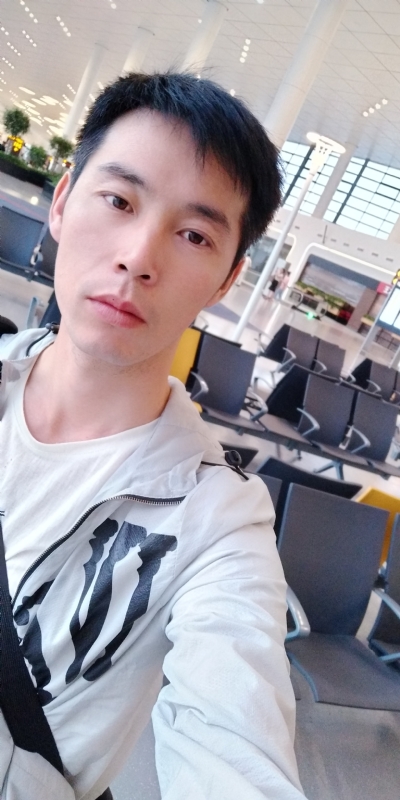 单身狗的第一张照片--大连相亲服务中心