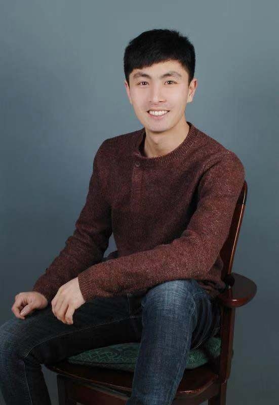 王泽的第二张照片--大连相亲服务中心