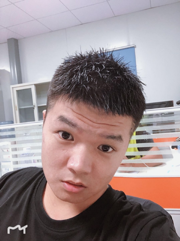 不忘初心的第一张照片--大连相亲服务中心