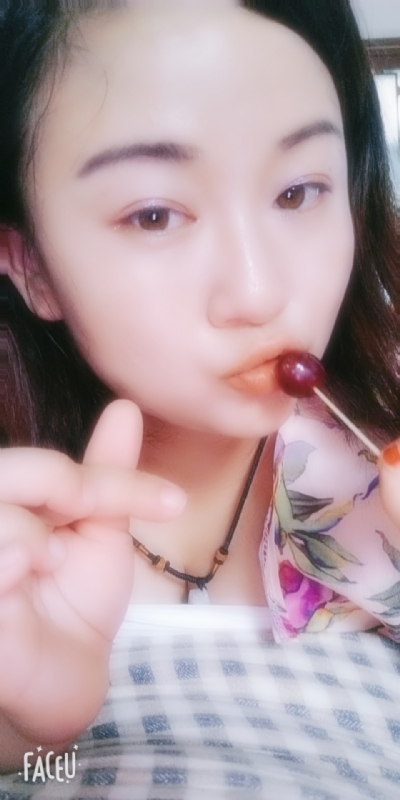 霸气璐妞的第一张照片--大连相亲服务中心