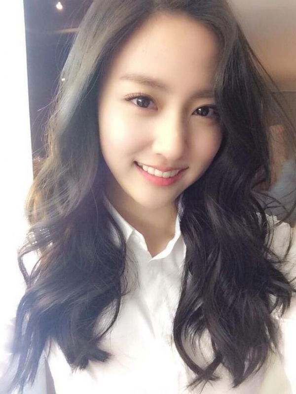 等爱的易微的第一张照片--大连相亲服务中心