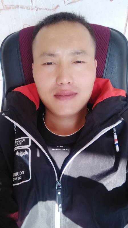 一花一世界的第三张照片--大连相亲服务中心