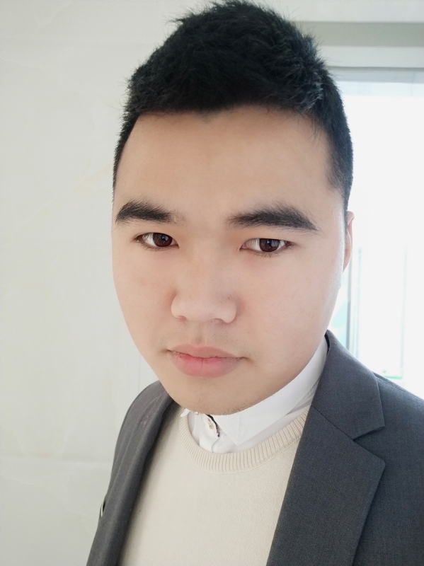 啊辉的第一张照片--大连相亲服务中心