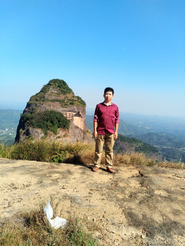 小冼的第一张照片--大连相亲服务中心