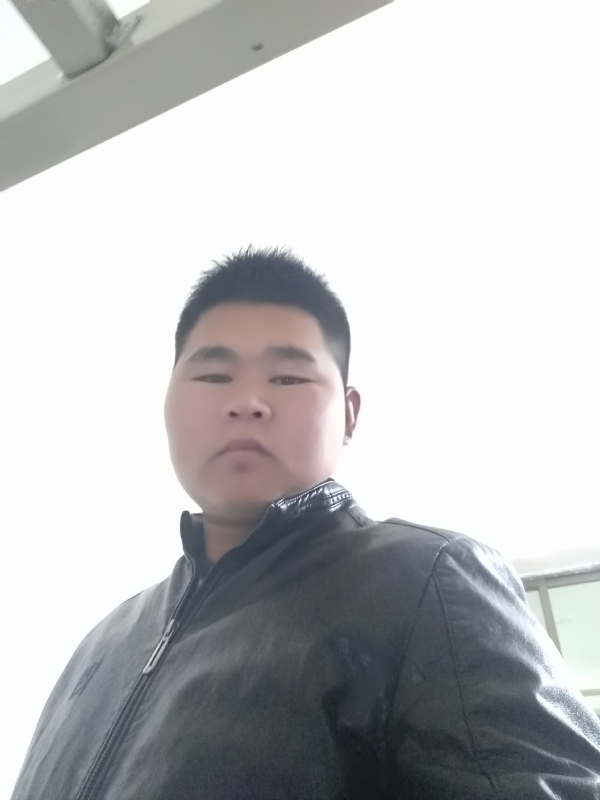 小哥的第一张照片--大连相亲服务中心