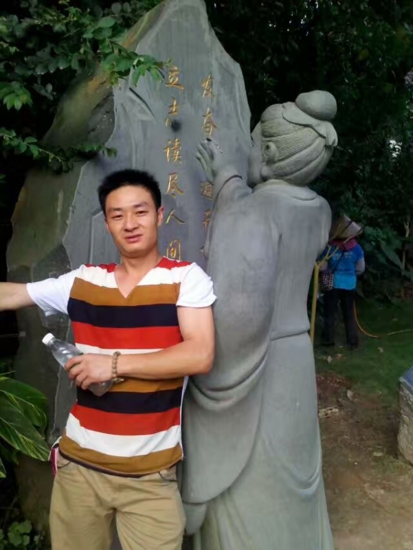 相依相伴的第一张照片--大连相亲服务中心