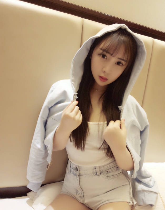 琪琪的第一张照片--大连相亲服务中心