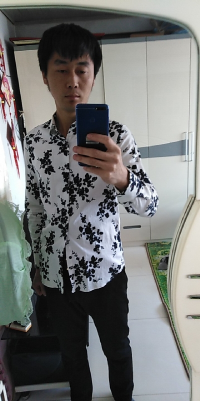 兰若寺里的书生的第一张照片--大连相亲服务中心