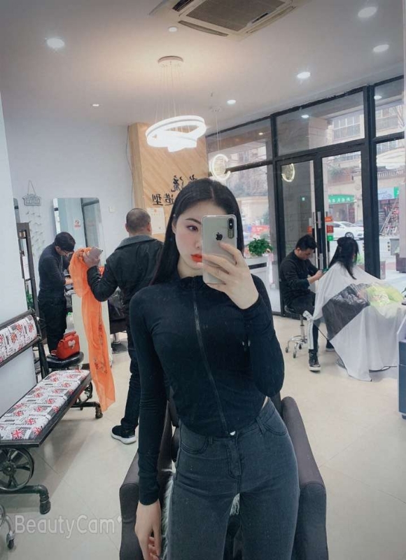 婷婷的第四张照片--大连相亲服务中心