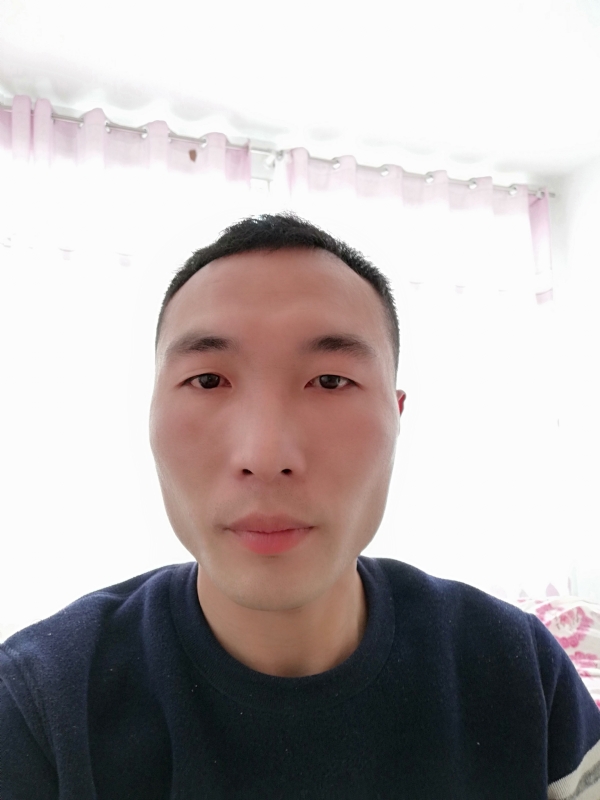 无悔的第一张照片--大连相亲服务中心