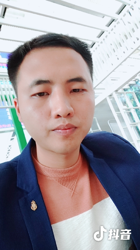 佳鑫的第一张照片--大连相亲服务中心