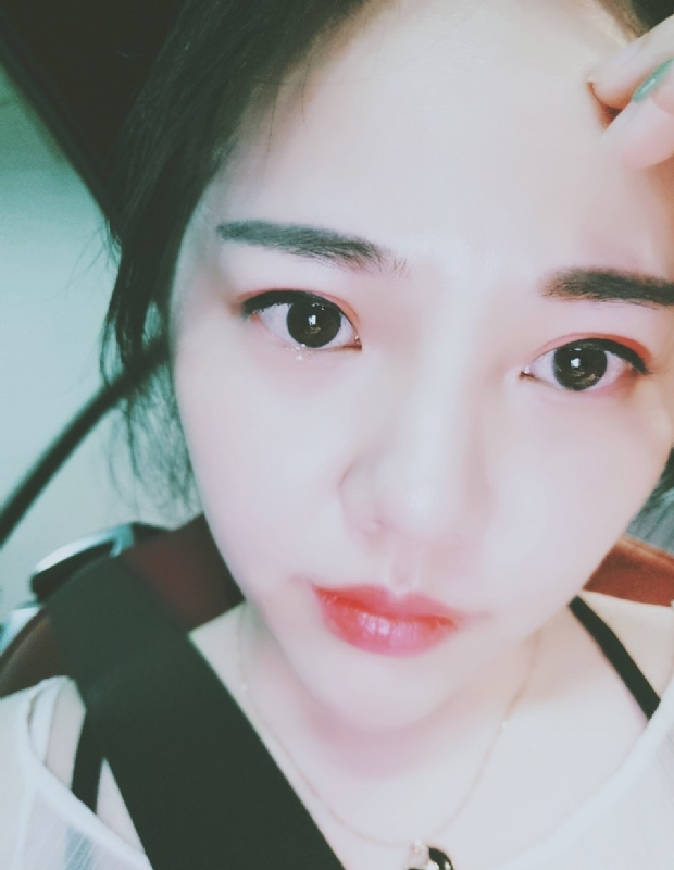 馨馨向荣的第四张照片--大连相亲服务中心