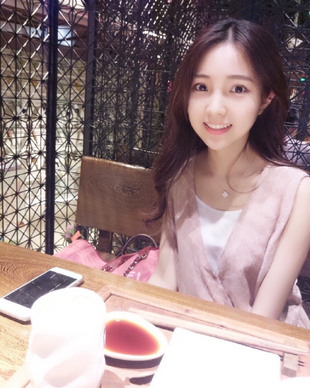 冰艳残阳的第二张照片--大连相亲服务中心