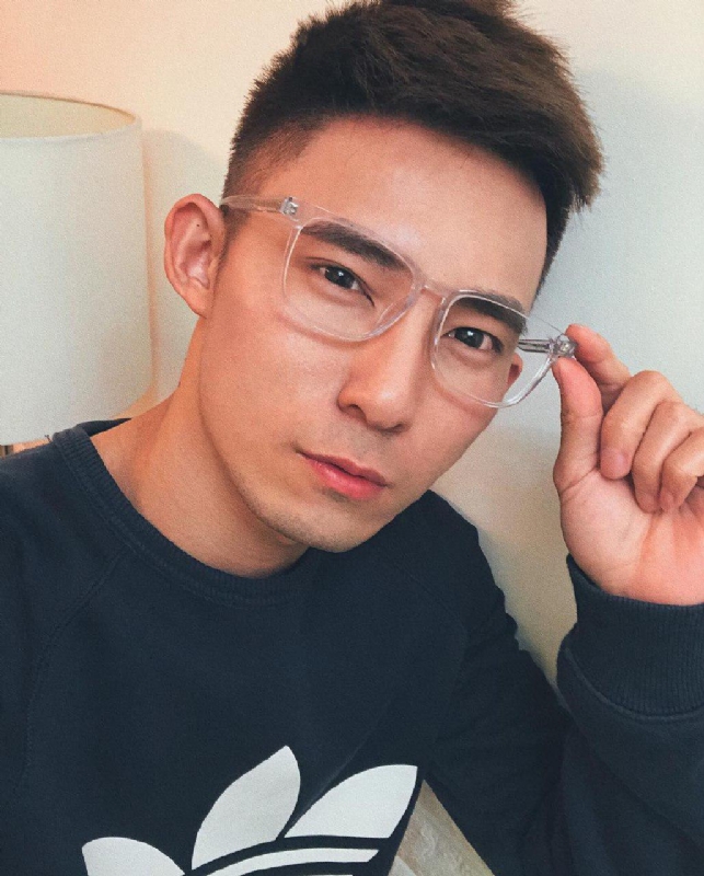 小伟的第一张照片--大连相亲服务中心