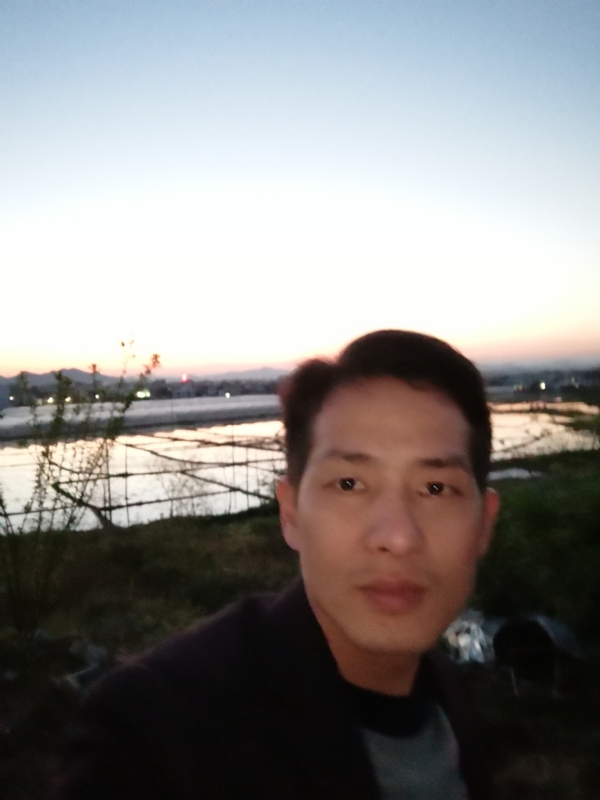 不忘初心的第一张照片--大连相亲服务中心