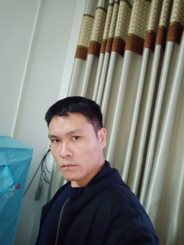 心如止水的第一张照片--大连相亲服务中心