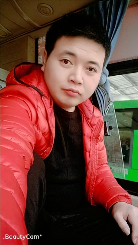 曾志的第一张照片--大连相亲服务中心