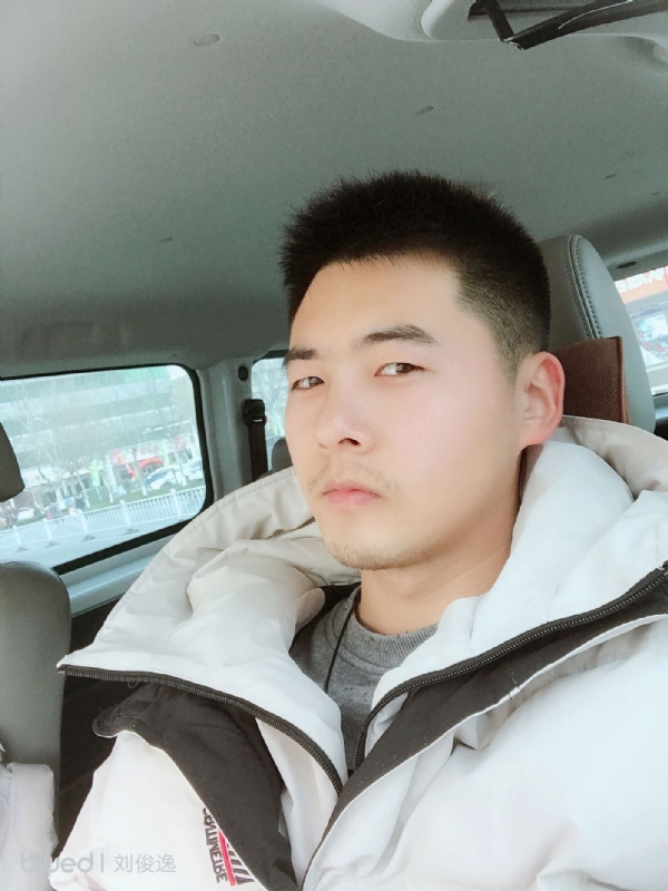 爱尽千帆的第一张照片--大连相亲服务中心