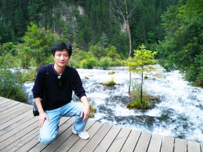 霞飞哥的第一张照片--大连相亲服务中心