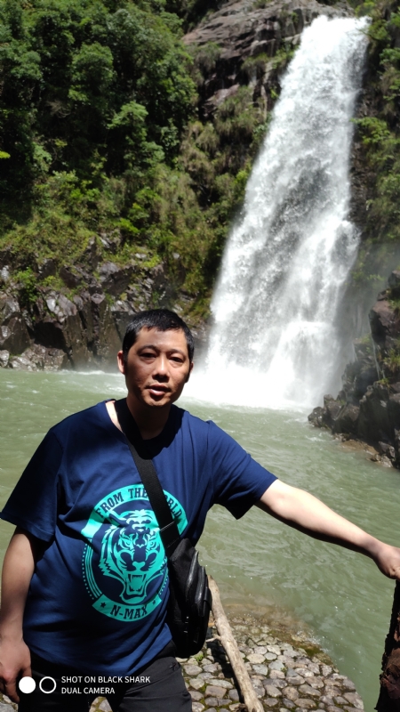 石头的第一张照片--大连相亲服务中心