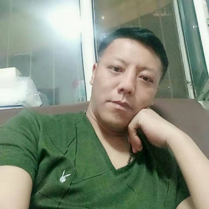 龍行天下的第一张照片--大连相亲服务中心