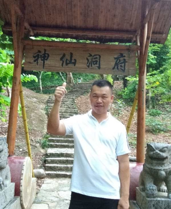 强仔的第一张照片--大连相亲服务中心