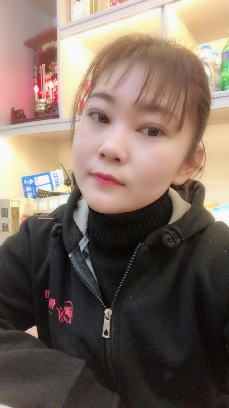 泡沫的第一张照片--大连相亲服务中心