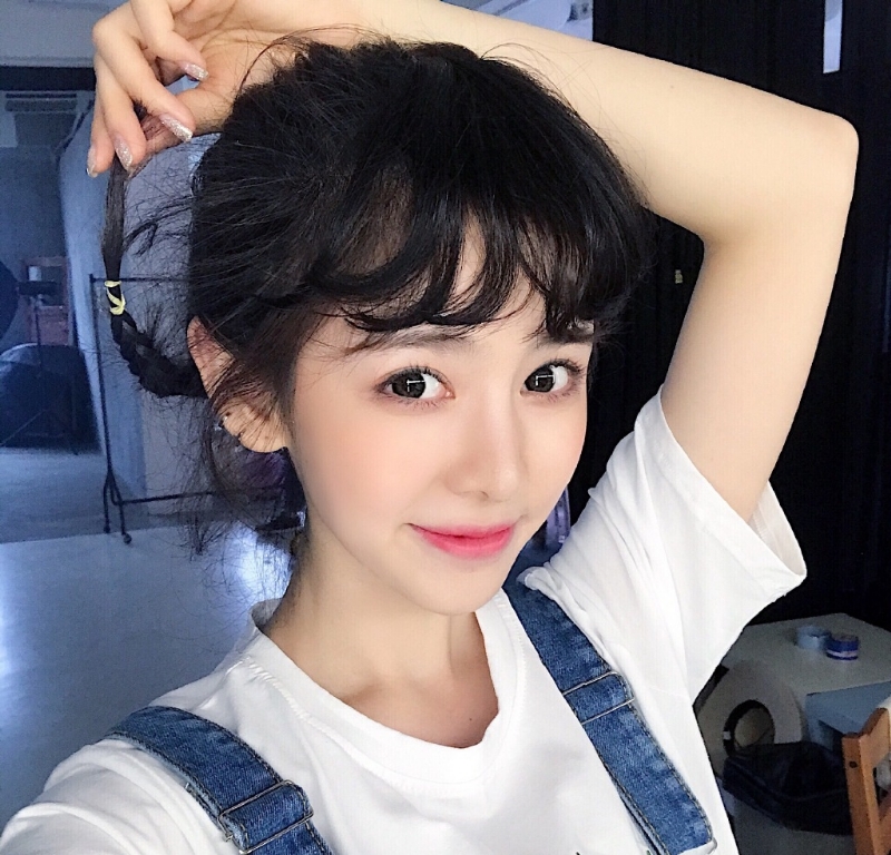 迷离的第一张照片--大连相亲服务中心