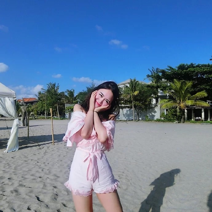 媛媛的第一张照片--大连相亲服务中心