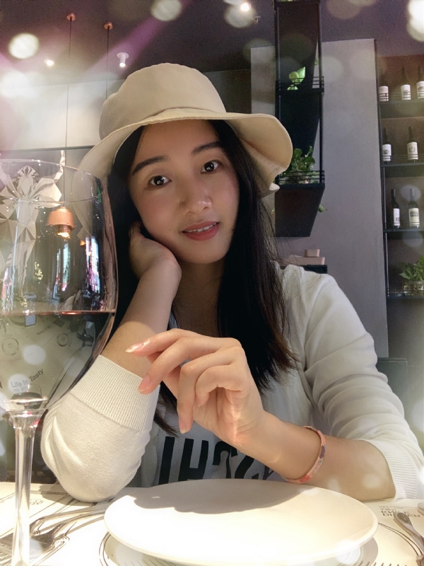 Daisy的第一张照片--大连相亲服务中心