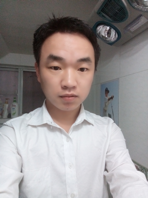 夜凉露沾衣的第二张照片--大连相亲服务中心