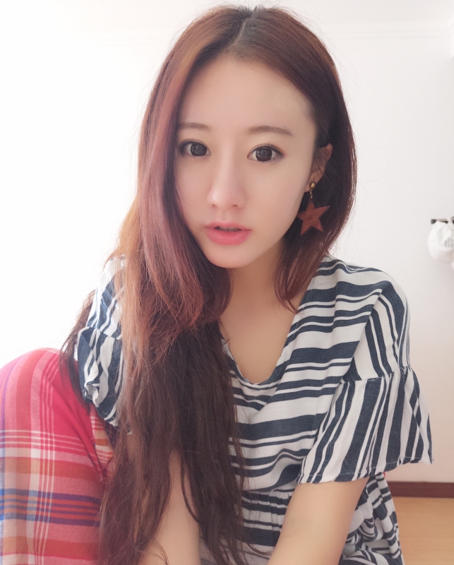 没有故事的女同学的第二张照片--大连相亲服务中心