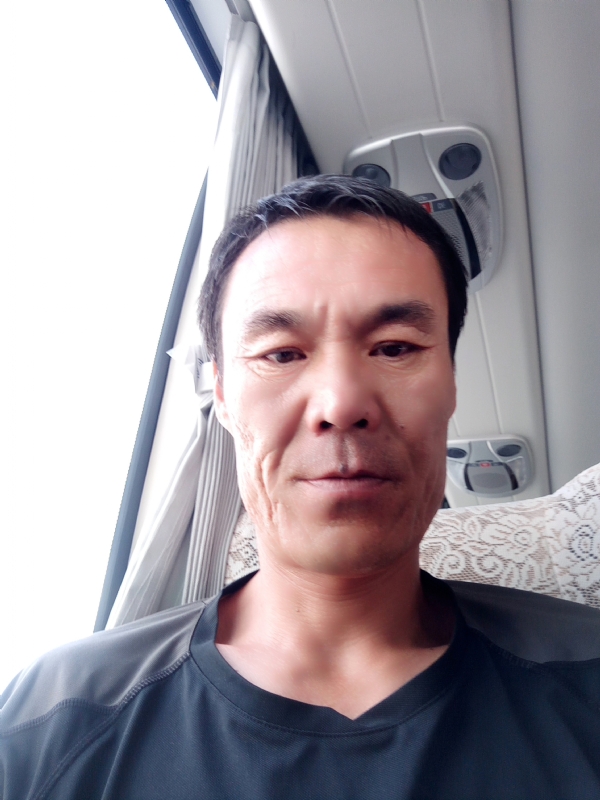 真心诚意的第一张照片--大连相亲服务中心