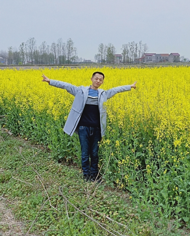 一个真诚的男士的第一张照片--大连相亲服务中心