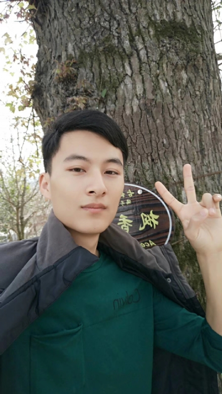 奎哥的第一张照片--大连相亲服务中心