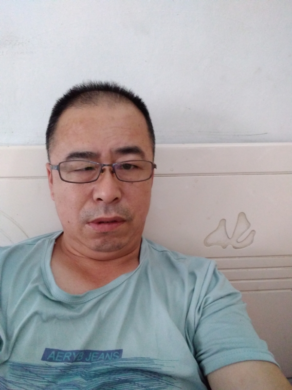 大叔的第一张照片--大连相亲服务中心