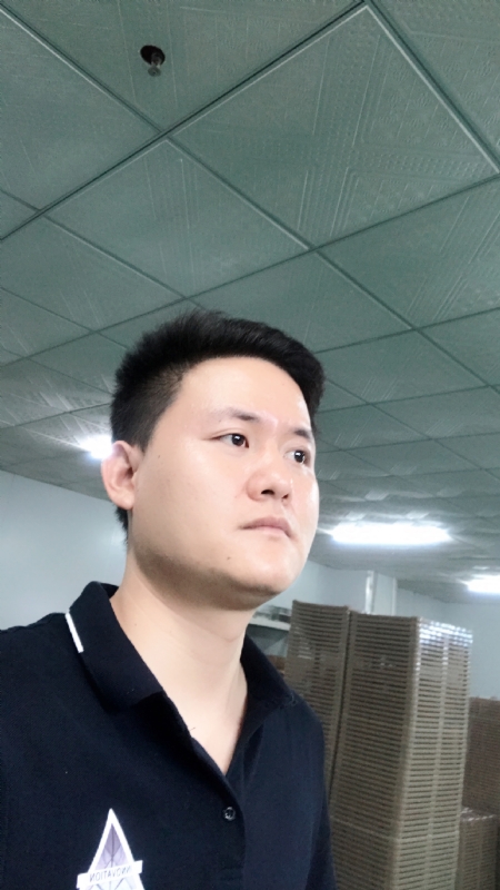 伟的第一张照片--大连相亲服务中心