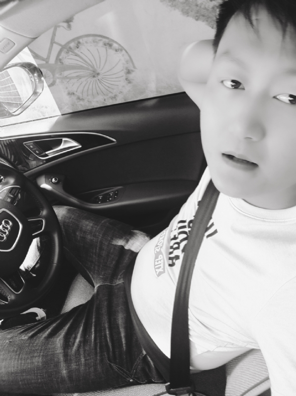 意中人的第一张照片--大连相亲服务中心