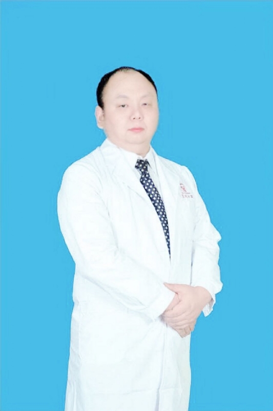 小村医的第一张照片--大连相亲服务中心