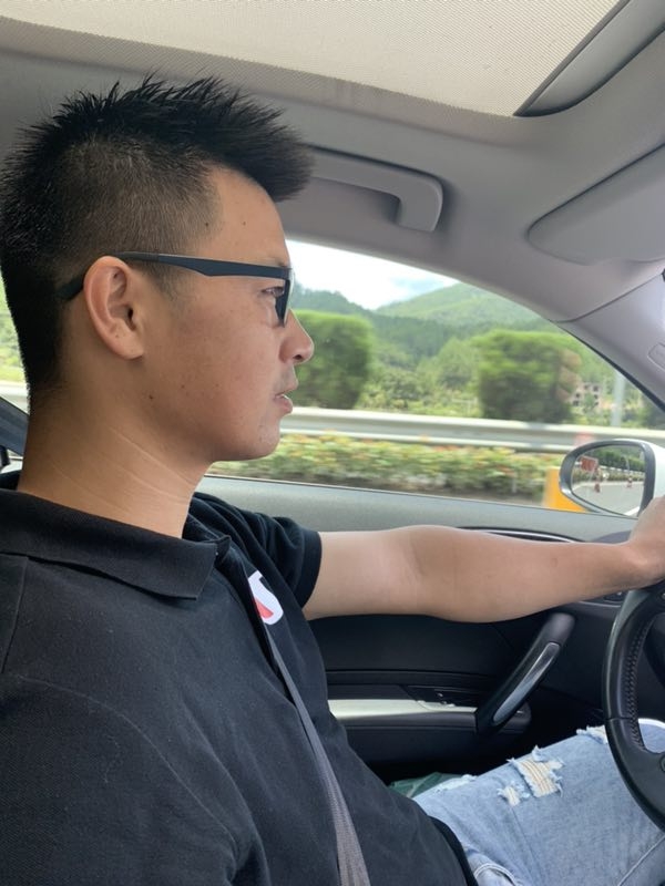 浪漫益友的第一张照片--大连相亲服务中心